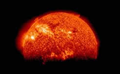 http://1.bp.blogspot.com/-_xeXJjsRdL0/UCYzN5_f7gI/AAAAAAAAMRU/jJDB_BJReqU/s1600/sun-eruption.jpg